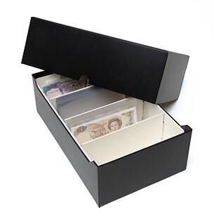 Caja archivadora Logik para 500 billetes, color negro